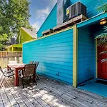 Charming 3Br Home, Centrally Located Wcozy Patio