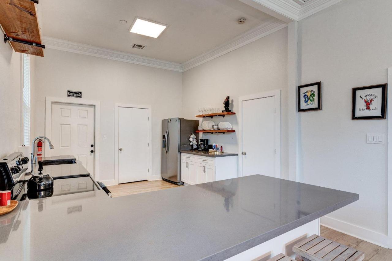 Charming 3br Home, Centrally Located Wcozy Patio New Orleans